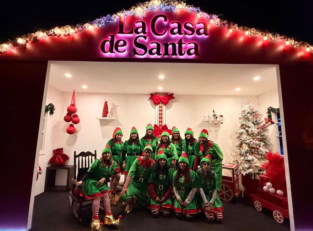 ¿Buscas un spot para tus fotos navideñas? Ve a Christmas Lights en Parque Naucalli | Foto: Liz Basaldúa