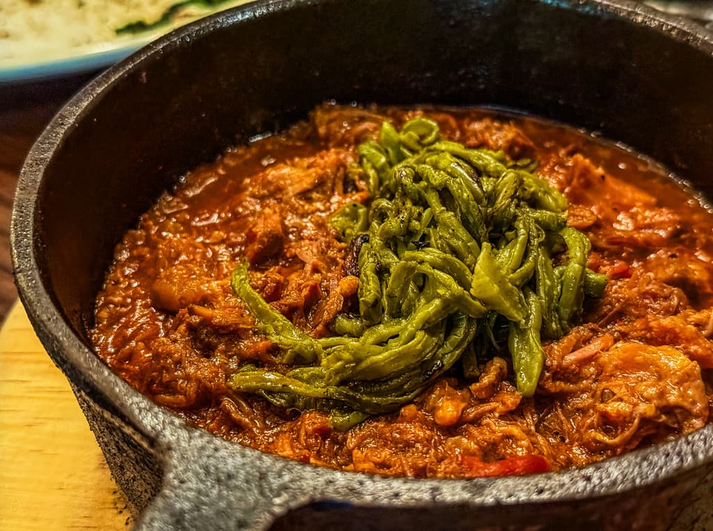 Platillos de cocina mexicana servidos en Filomeno, una de las cantinas más elegantes de CDMX.