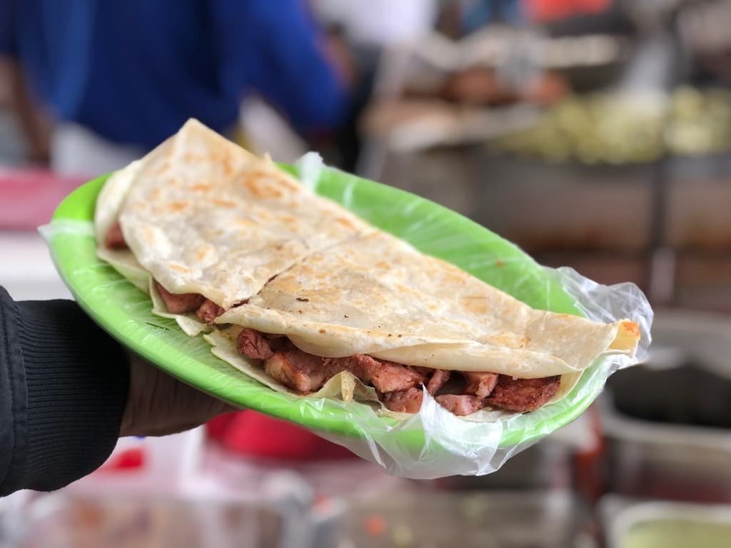 quesadillas de harina gigantes