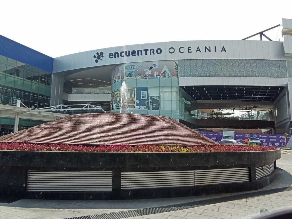 Nuevo centro comercial en oceanía