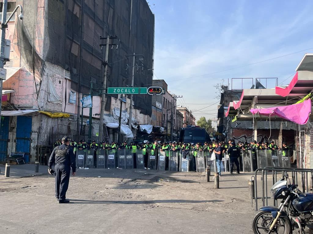 puestos semifijos en Tepito