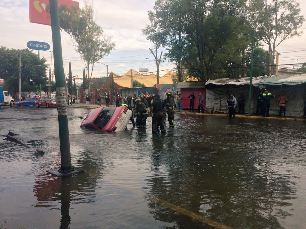 megafuga de agua en iztapalapa