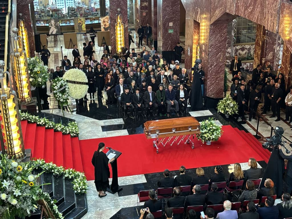 Claudia Curiel de Icaza