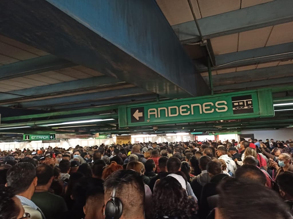 Fallas en la Línea 8 del metro