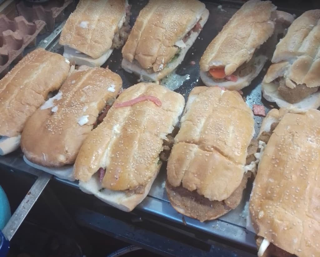 ¿Dónde están las famosas tortas que visitó Lenny Kravitz? | Foto: Tortas Alex 