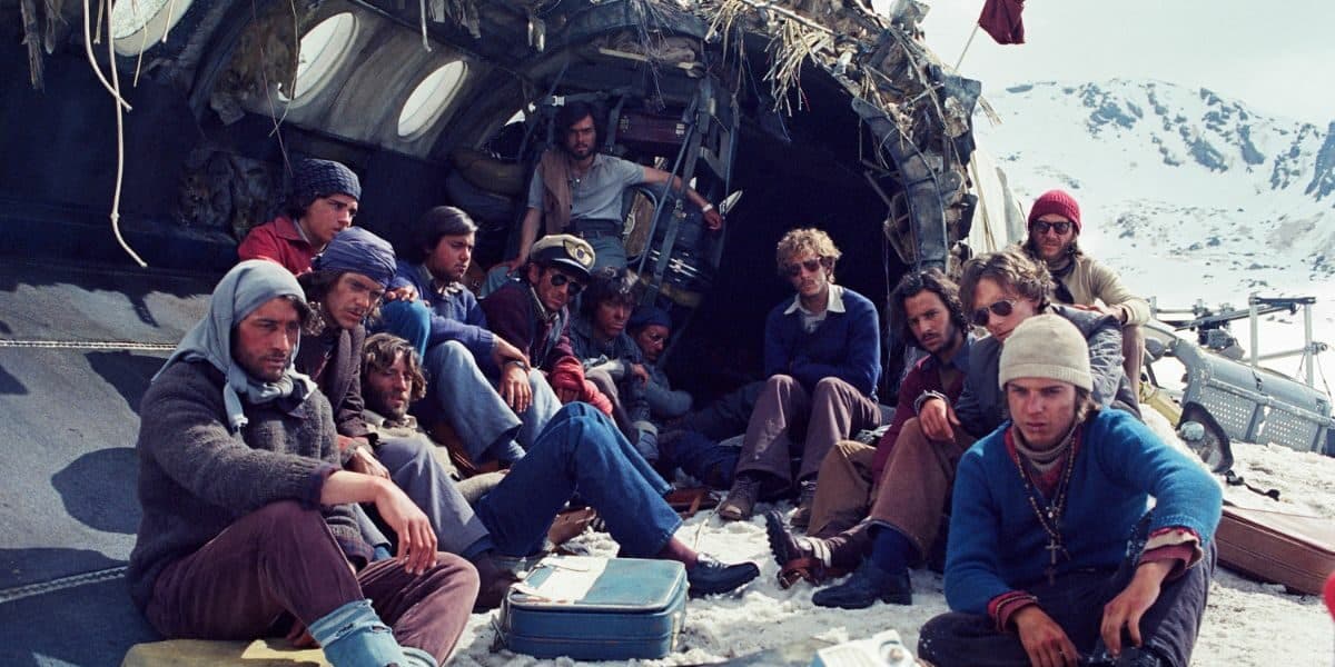 Platicamos con Matías Recalt y Agustín Pardella, quienes interpretan a Roberto Canessa y Nando Parrado en La Sociedad de la Nieve