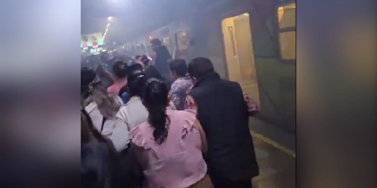 Línea 2 del Metro de CDMX es un caos; esto pasó