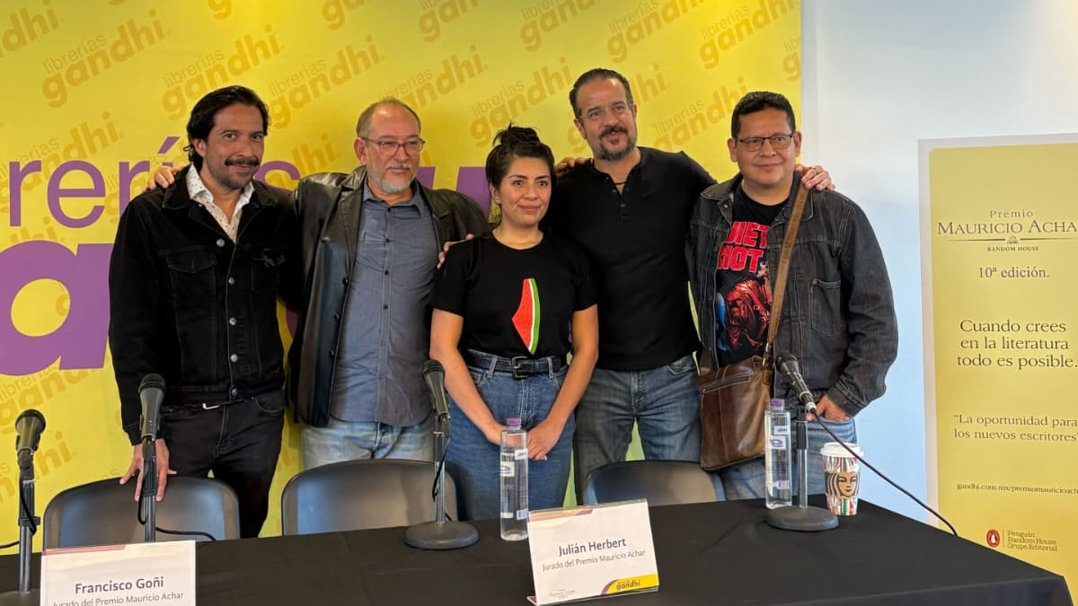 Chilango - Berenice Andrade Medina gana el Premio Mauricio Achar 2024