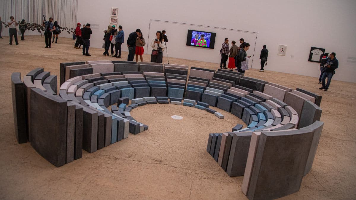 Nueva expo del Museo Jumex une arte y futbol.