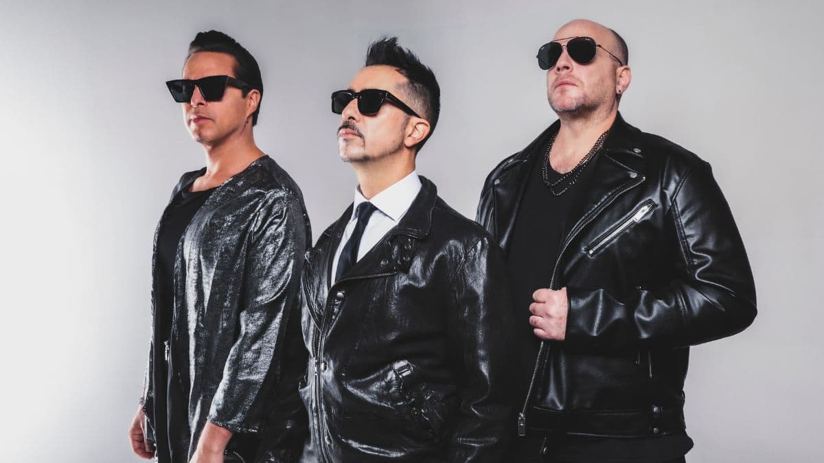 retrato de la banda mexicana Moenia
