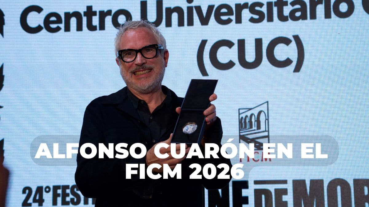 Alfonso Cuarón recibe la Medalla Filmoteca UNAM en el FICM 2026.