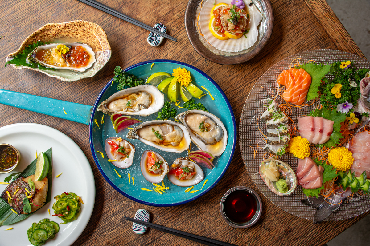 Mercado, pescadería, bar y restaurante japonés en un mismo lugar