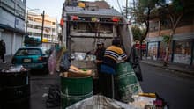 En CDMX, recolectores de basura chambean doble por gente que no separa y tiraderos clandestinos