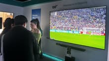 Estas son las pantallas y proyectores que quieren convertir tu sala en un estadio