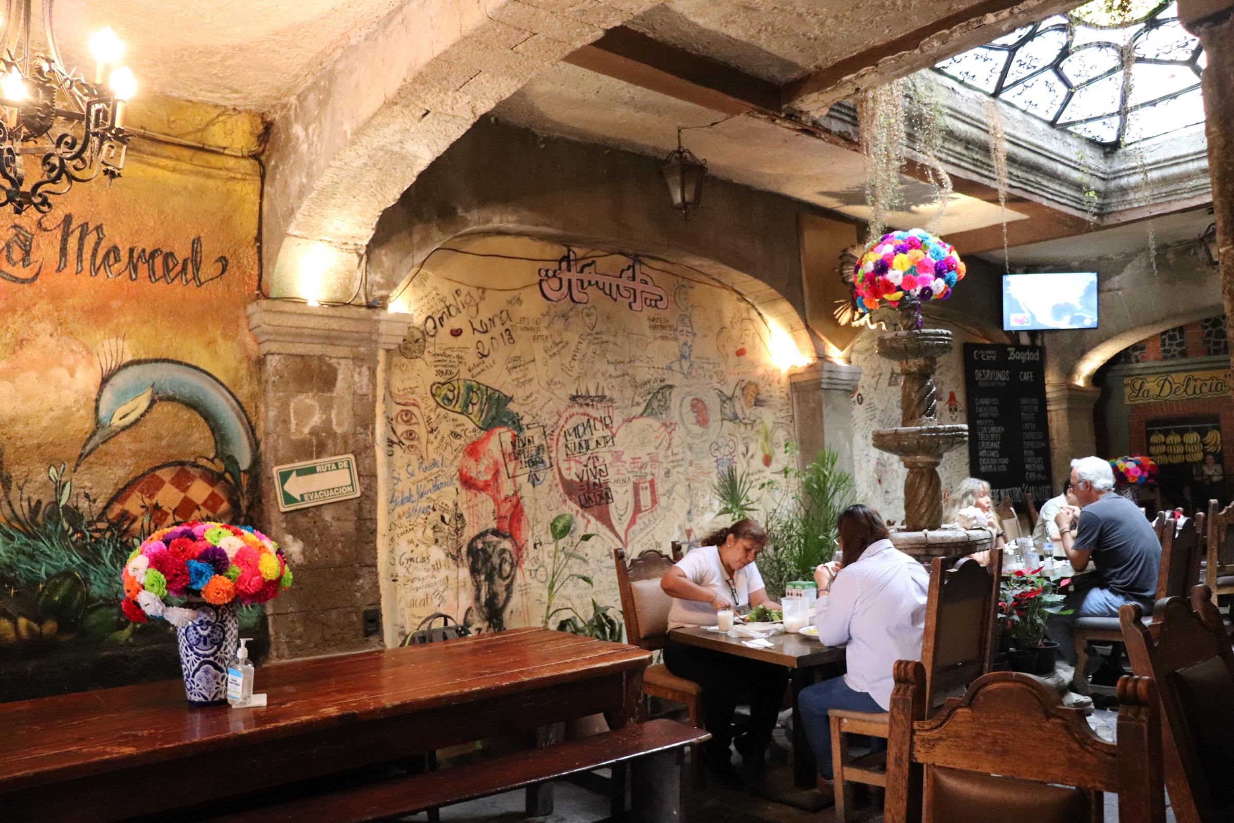 Los secretos del Nuevo Café Bagdad en la Merced