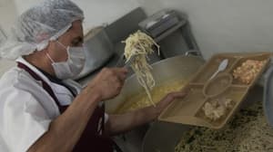 Pavo, ponche y ensalada: esta será la cena de Nochebuena y Año Nuevo en en El Torito este 2025