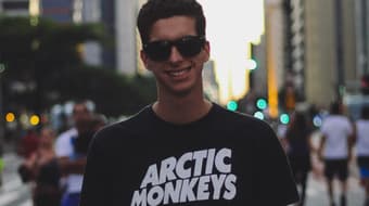 ¿Dónde venden mercancía de conciertos en CDMX? Habrá bazar de merch en el Multiforo Alicia