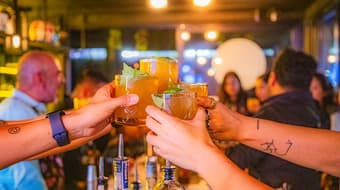 Employees Only: El curso de mixología para convertirte en bartender por un día