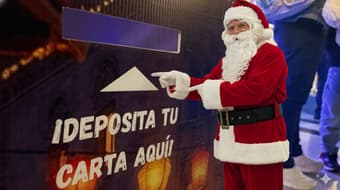 Navidad llega al Palacio Postal: así puedes enviar tu carta a Santa y Reyes Magos GRATIS