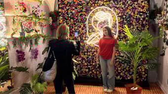Visita gratis Botanicals Bloom Bar, una instalación de flores armables en CDMX; cuándo y dónde