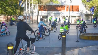 Entre rutas organizadas y música, el Bicibús convierte las mañanas en una experiencia colectiva sobre ruedas