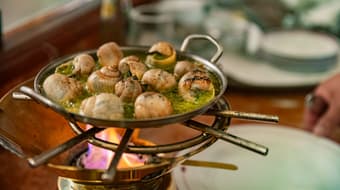 El rincón francés para comer, beber y alargar la noche