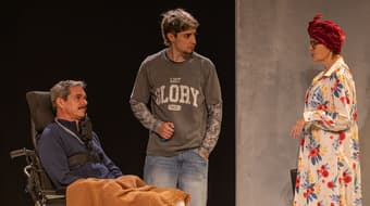 Amigos intocables: una obra de teatro para reír y conmoverse