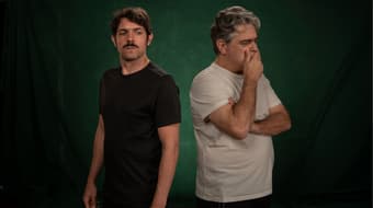 No fue penal: una obra que pone la amistad a revisión con el VAR