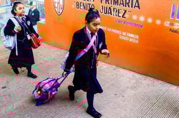 Programa de Uniformes y Útiles Escolares en CDMX: ¿cuándo entregan las tarjetas?