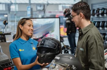 Así se construye un lugar para trabajar, con educación, inclusión y crecimiento laboral
