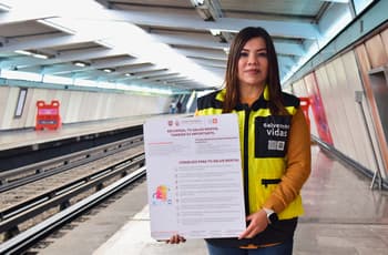 Salvan vidas escuchando: así se atienden las crisis emocionales en el Metro