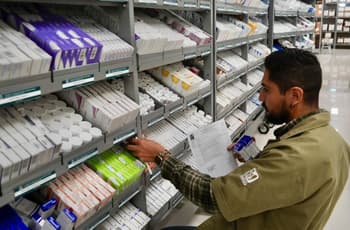 ¿Te negaron medicamentos o servicios en el IMSS o ISSSTE? Así puedes levantar un reporte