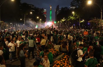 ¡No solo en el Fan Fest del Zócalo! CDMX tendrá megapantallas en Reforma para el México vs. Chequia