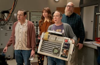 Stuart no logra salvar el universo: la nueva serie spin-off de The Big Bang Theory promete ser ideal para geeks