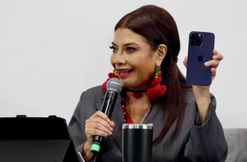 CDMX impulsa regulación del uso de celulares en las escuelas: presenta decálogo para cuidar a las infancias