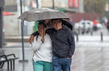 ¡Prepara el paraguas! Prevén lluvias fuertes en CDMX y Edomex mientras huracán Simón se intensifica