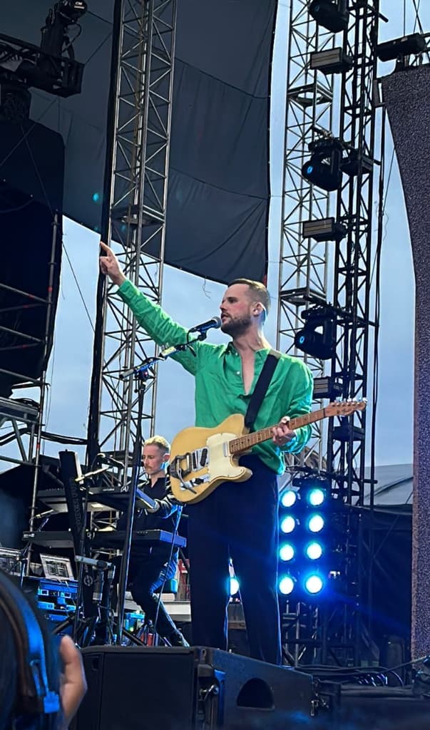 Enanitos Verdes, Juanes y otras bandas durante el primer día del Vive Latino 2026 en CDMX.