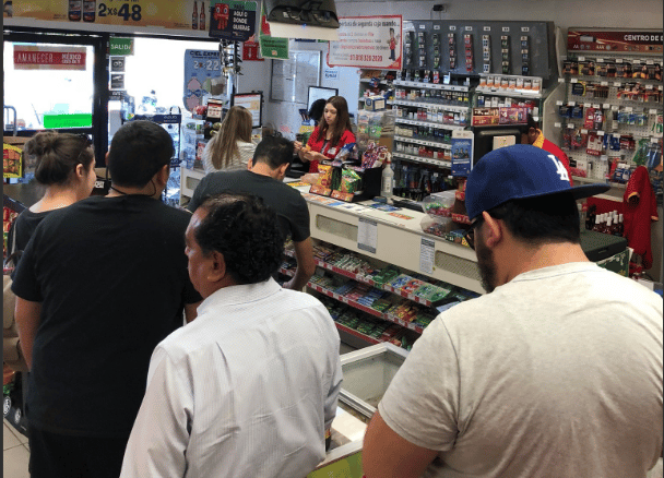 Oxxo abre la segunda caja