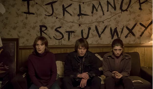 Justificante por ver Stranger Things