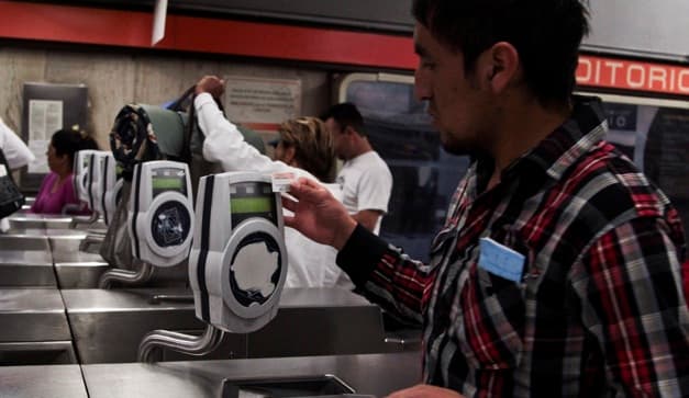 Tarjetas con saldo falso del Metro
