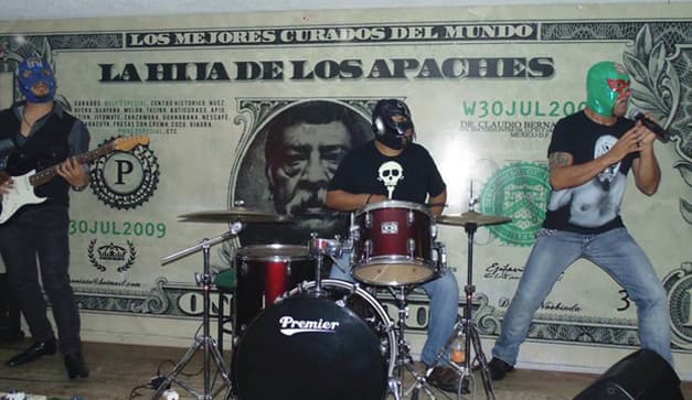 La Hija de los Apaches