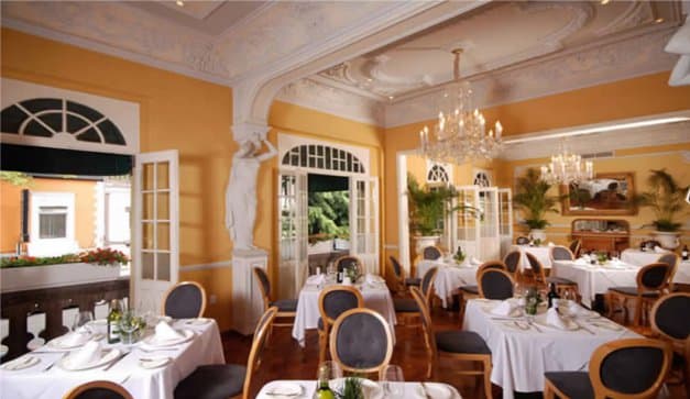 Restaurante Les Moustaches