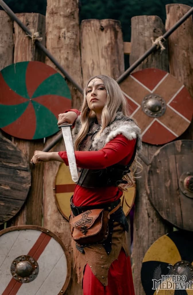 Guerreros participan en una batalla durante el Viking Fest en La Marquesa. | Foto: Mundo Medieval