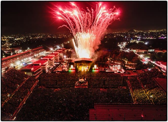 Paul McCartney dio dos conciertos en el Foro Sol de la CDMX, el 14 y 16 de noviembre, en este último estuvo la banda Pulp entre el público. Foto: X Paul McCartney