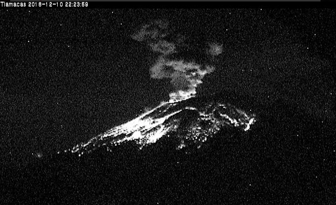Popocatépetl registró una explosión