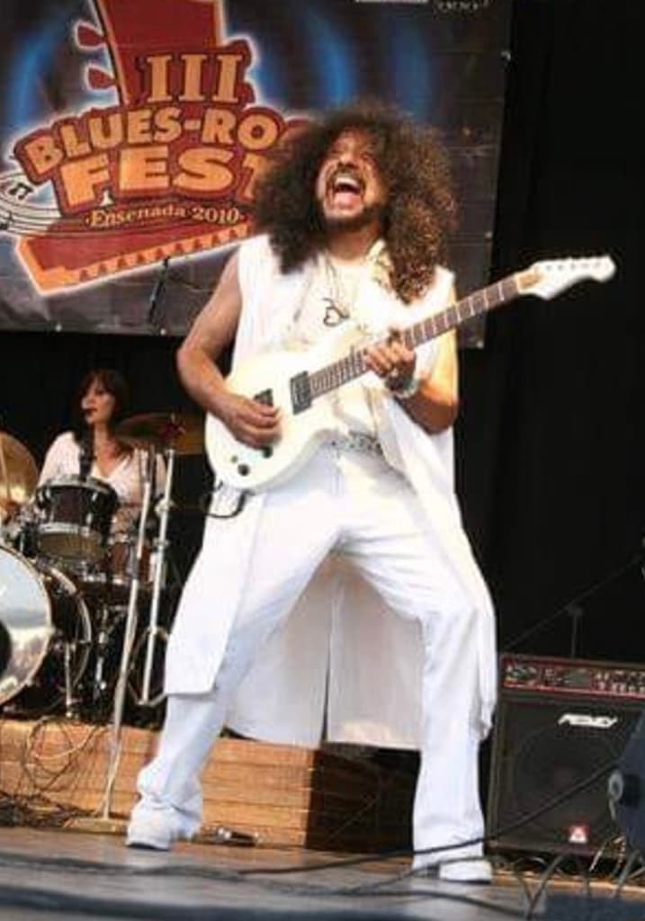 Javier Bátiz, el "Padre del Rock Mexicano", fallece a los 80 años | Foto: Facebook Javier Bátiz