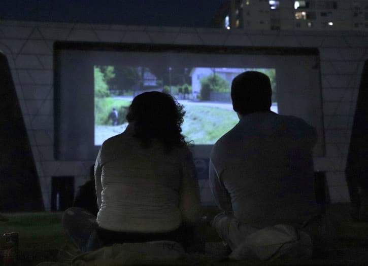 Cine al aire libre en CDMX: Cantando bajo la lluvia y Casablanca llegan a la Cineteca Chapultepec | Foto: Cineteca Nacional