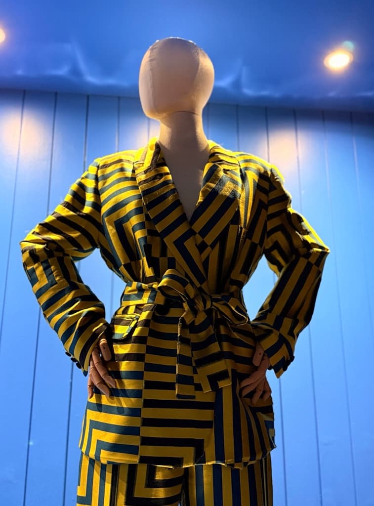 traje sastre de la exposición ¡Moda hoy!