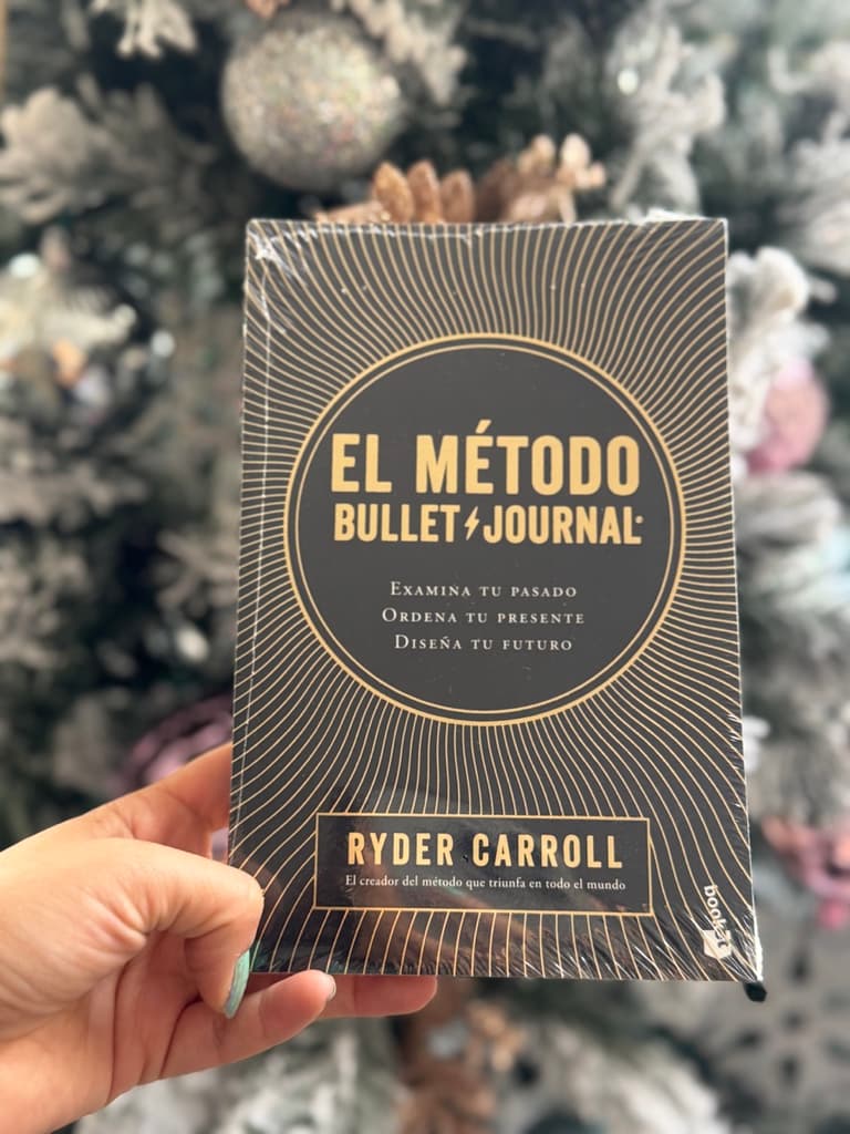 Libros para regalar en el intercambio de Navidad | Foto: Liz Basaldúa