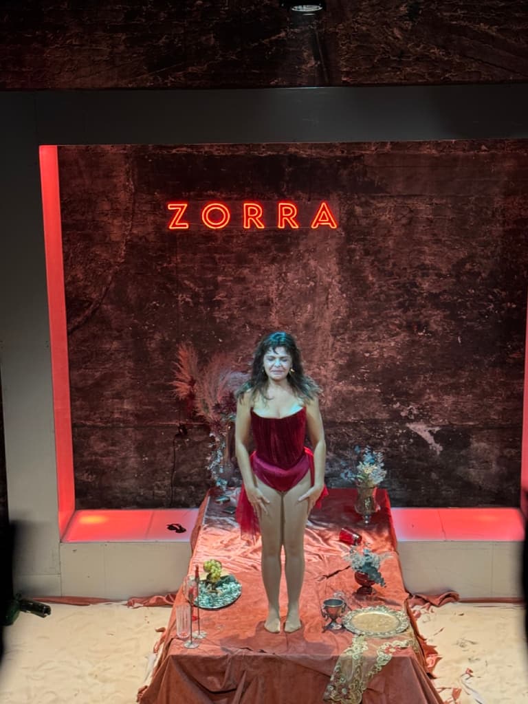 Juicio a una zorra: Itatí Cantoral da voz a una Helena de Troya más vigente que nunca